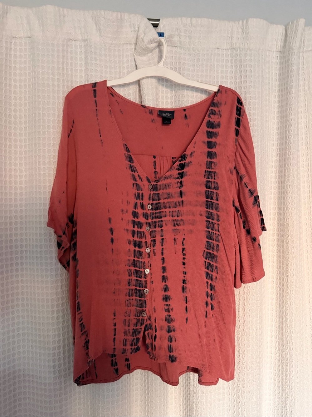 Daytrip Coral Button-Front Tie-Dye Top